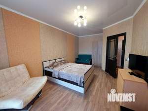 1-к квартира, посуточно, 38м2, 8/10 этаж