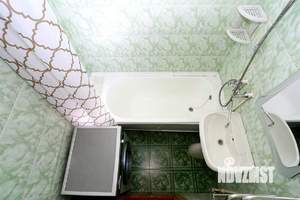 2-к квартира, посуточно, 52м2, 1/1 этаж