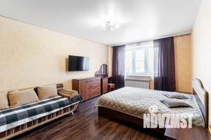 1-к квартира, посуточно, 40м2, 9/9 этаж