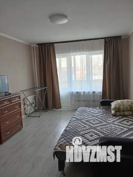 1-к квартира, посуточно, 37м2, 1/10 этаж