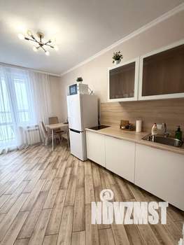 1-к квартира, посуточно, 43м2, 11/16 этаж