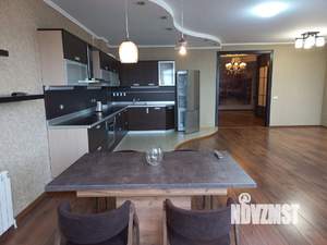 2-к квартира, на длительный срок, 134м2, 8/10 этаж