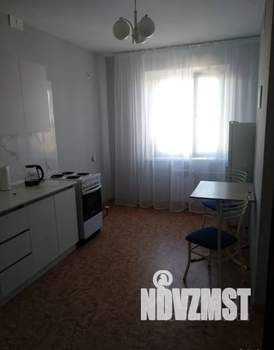 1-к квартира, посуточно, 47м2, 11/16 этаж