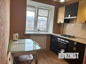 2-к квартира, посуточно, 47м2, 4/5 этаж