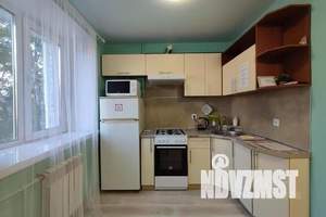 1-к квартира, посуточно, 10м2, 2/5 этаж