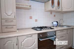 1-к квартира, посуточно, 42м2, 3/10 этаж