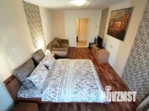 1-к квартира, посуточно, 40м2, 8/9 этаж