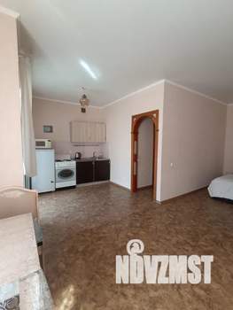 Студия квартира, посуточно, 40м2, 6/10 этаж