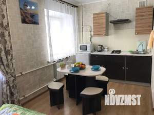 1-к квартира, посуточно, 35м2, 2/5 этаж