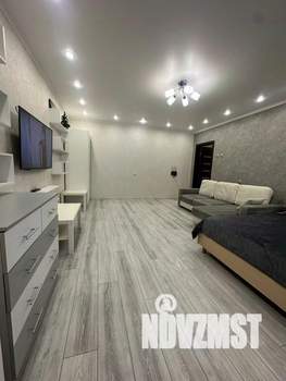 2-к квартира, посуточно, 60м2, 1/1 этаж