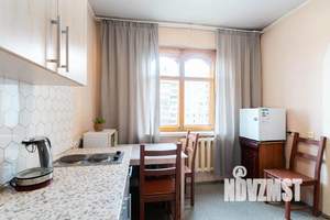 1-к квартира, посуточно, 38м2, 8/12 этаж