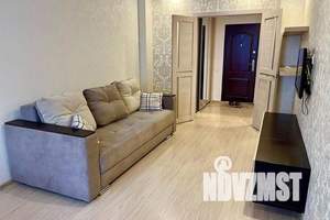 1-к квартира, посуточно, 42м2, 2/14 этаж