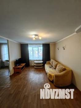 1-к квартира, посуточно, 37м2, 6/9 этаж