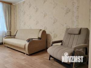 Студия квартира, посуточно, 38м2, 7/10 этаж