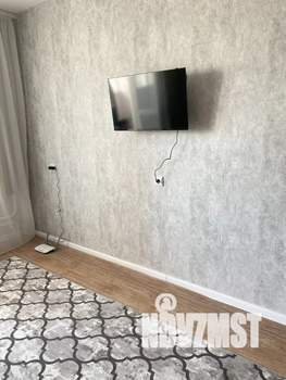 1-к квартира, посуточно, 42м2, 4/10 этаж