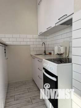 Студия квартира, посуточно, 27м2, 12/17 этаж