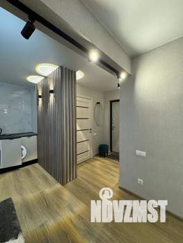 Студия квартира, посуточно, 36м2, 4/5 этаж