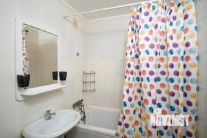 3-к квартира, посуточно, 48м2, 1/1 этаж