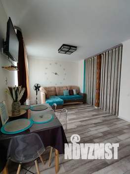 Студия квартира, посуточно, 43м2, 6/9 этаж