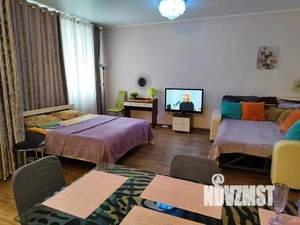 Студия квартира, посуточно, 40м2, 1/15 этаж