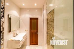 1-к квартира, посуточно, 53м2, 4/10 этаж