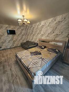 Студия квартира, посуточно, 38м2, 4/5 этаж
