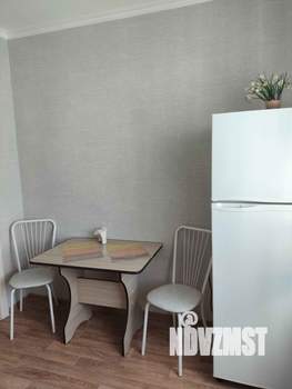 1-к квартира, посуточно, 37м2, 9/10 этаж