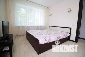 1-к квартира, посуточно, 33м2, 4/5 этаж