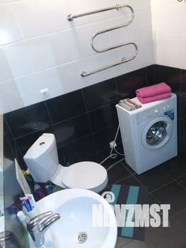 Студия квартира, посуточно, 40м2, 10/17 этаж