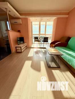 Студия квартира, посуточно, 35м2, 8/9 этаж