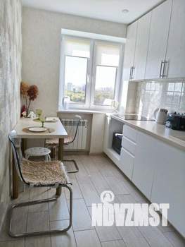 2-к квартира, посуточно, 50м2, 1/1 этаж