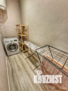 Студия квартира, посуточно, 31м2, 1/5 этаж