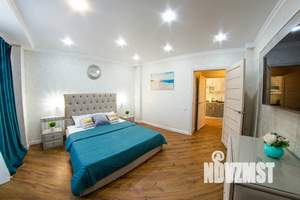 1-к квартира, посуточно, 35м2, 7/18 этаж