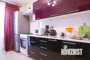 1-к квартира, посуточно, 37м2, 1/1 этаж