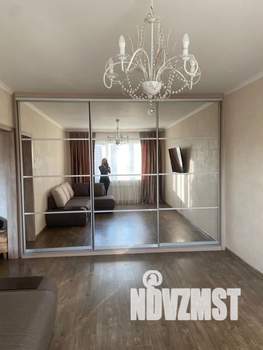 1-к квартира, посуточно, 38м2, 3/9 этаж