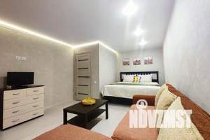 1-к квартира, посуточно, 10м2, 1/9 этаж