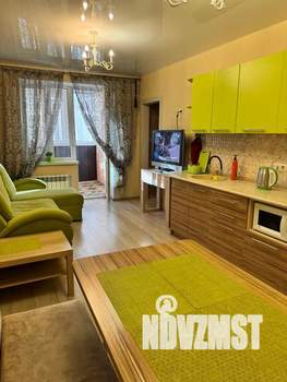 1-к квартира, посуточно, 44м2, 1/16 этаж