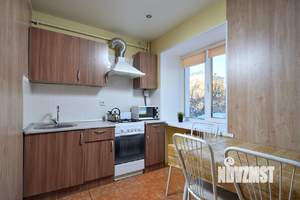 3-к квартира, посуточно, 70м2, 1/1 этаж