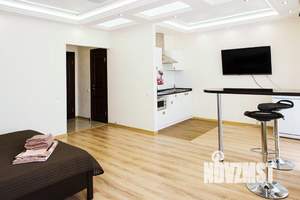 1-к квартира, посуточно, 42м2, 1/1 этаж