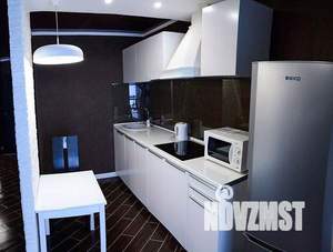 1-к квартира, посуточно, 46м2, 1/1 этаж