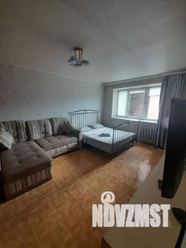 1-к квартира, посуточно, 35м2, 3/5 этаж