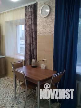 3-к квартира, посуточно, 42м2, 2/5 этаж