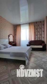 1-к квартира, посуточно, 40м2, 6/9 этаж