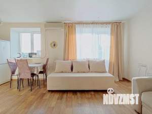 1-к квартира, посуточно, 60м2, 1/1 этаж