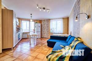 3-к квартира, посуточно, 82м2, 1/1 этаж