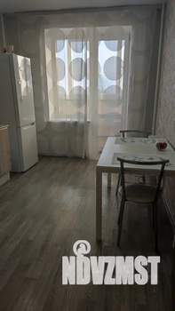 1-к квартира, посуточно, 44м2, 6/10 этаж