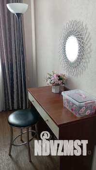 Студия квартира, посуточно, 40м2, 1/15 этаж