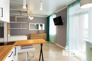 Студия квартира, посуточно, 37м2, 8/16 этаж