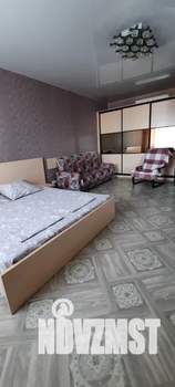 1-к квартира, посуточно, 42м2, 6/9 этаж