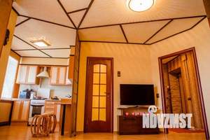 1-к квартира, посуточно, 37м2, 1/1 этаж